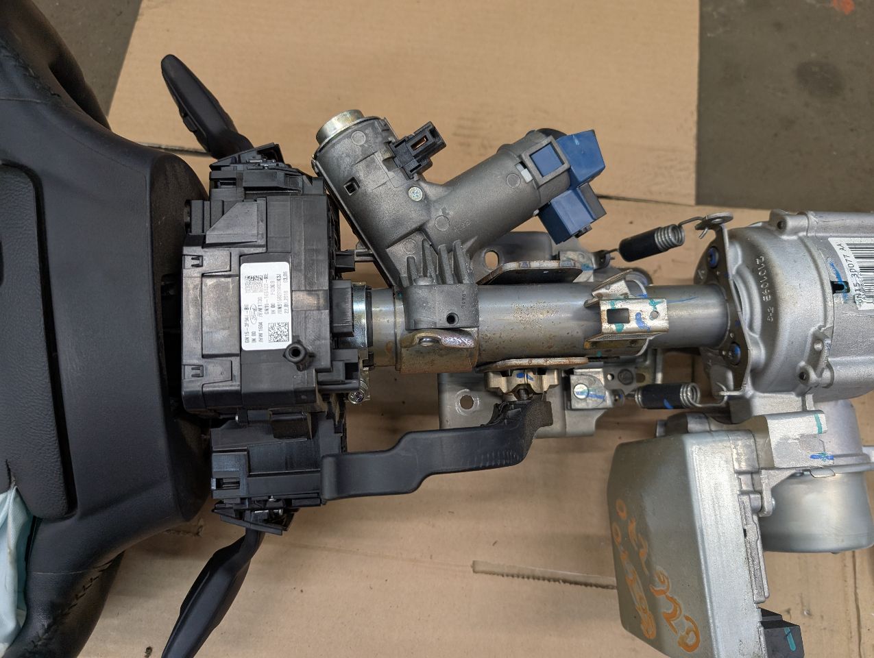 2021 FORD ECOSPORT 2.0L 4cyl Gasoline VVT STEERING COLUMN - 361543 — photo 3