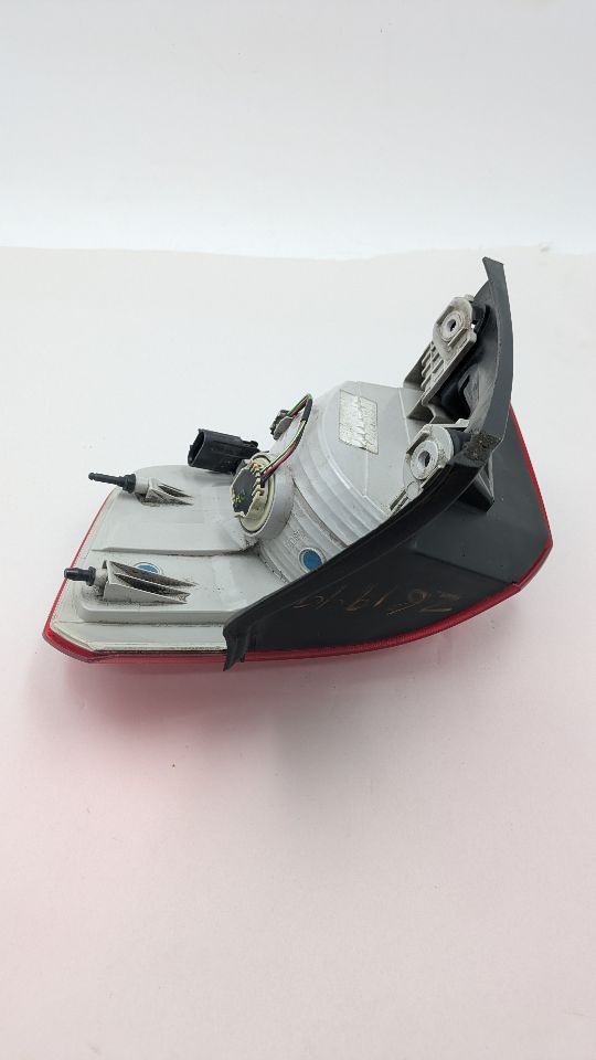 2010 GMC TERRAIN 4cyl Gasoline 2.4 Left TAIL LAMP - 361597 — photo 3