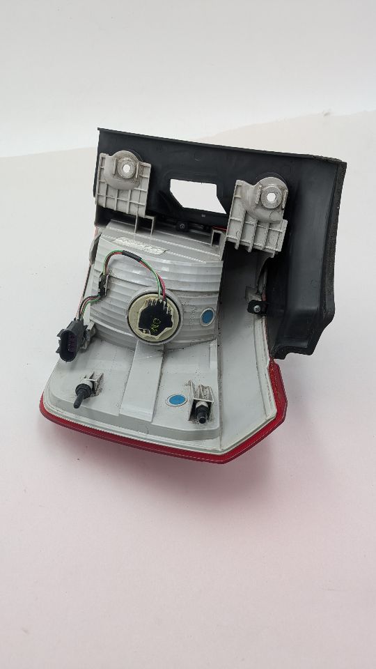 2010 GMC TERRAIN 4cyl Gasoline 2.4 Left TAIL LAMP - 361597 — photo 4