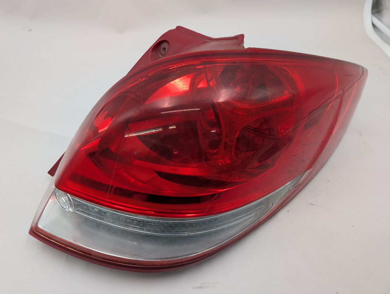 2016 HYUNDAI VELOSTER 4cyl Gasoline 1.6 DOHC Right TAIL LAMP - 362294 — photo 1