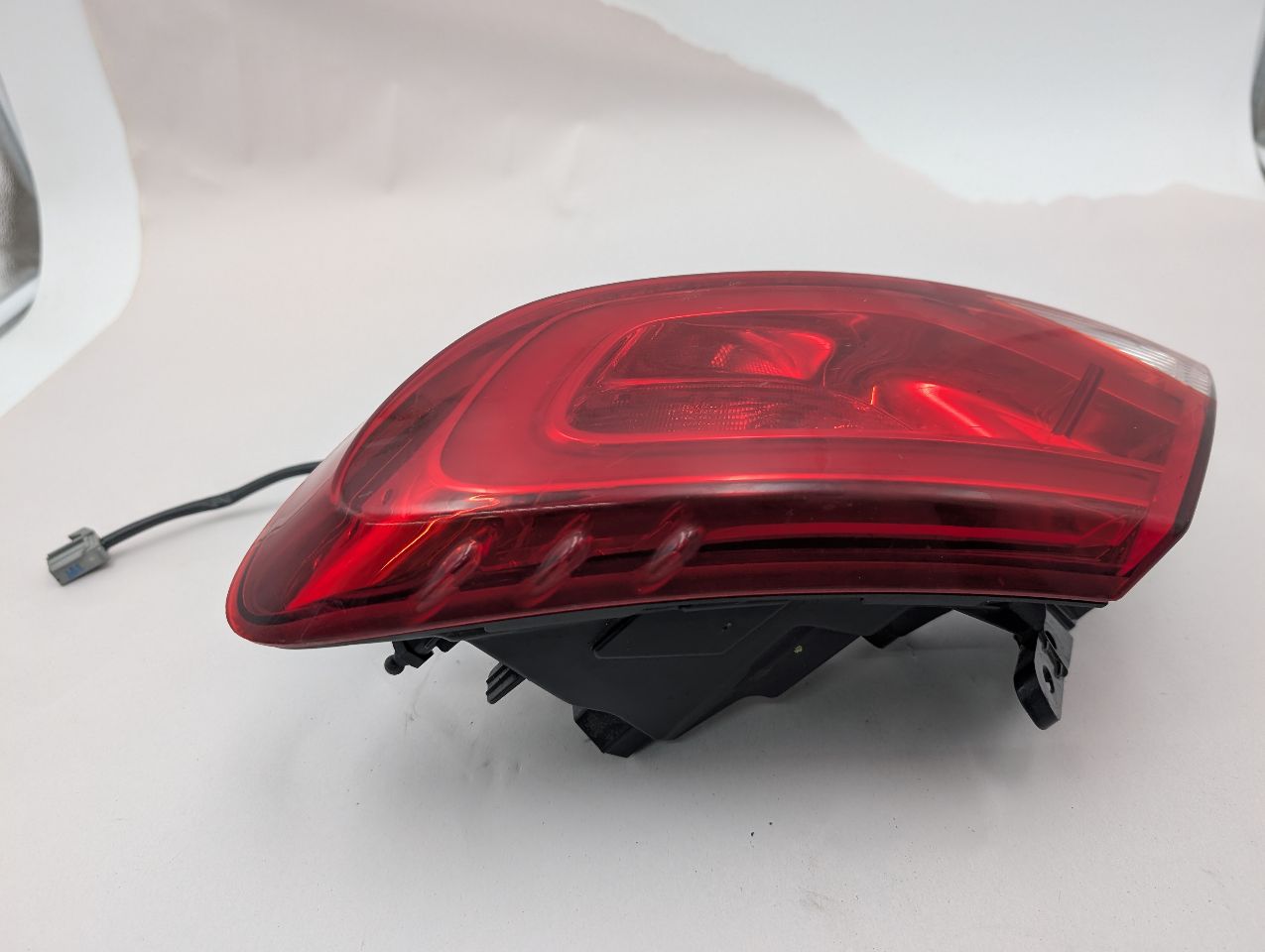 2015 CHRYSLER 200 4cyl Gasoline 2.4 Right TAIL LAMP - 362320 — photo 3