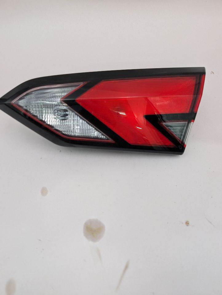 2021 NISSAN VERSA 1.6L 4cyl Gasoline VVT Right TAIL LAMP - 362354