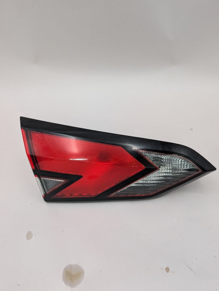 2021 NISSAN VERSA 1.6L 4cyl Gasoline VVT Left TAIL LAMP - 362355