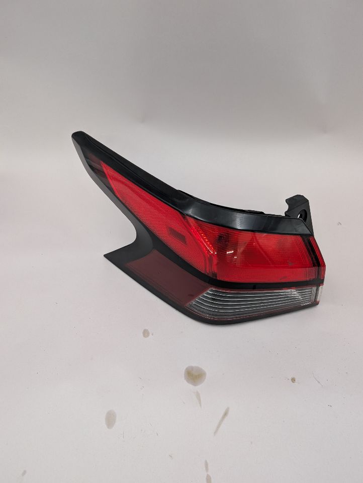 2021 NISSAN VERSA 1.6L 4cyl Gasoline VVT Left TAIL LAMP - 362356
