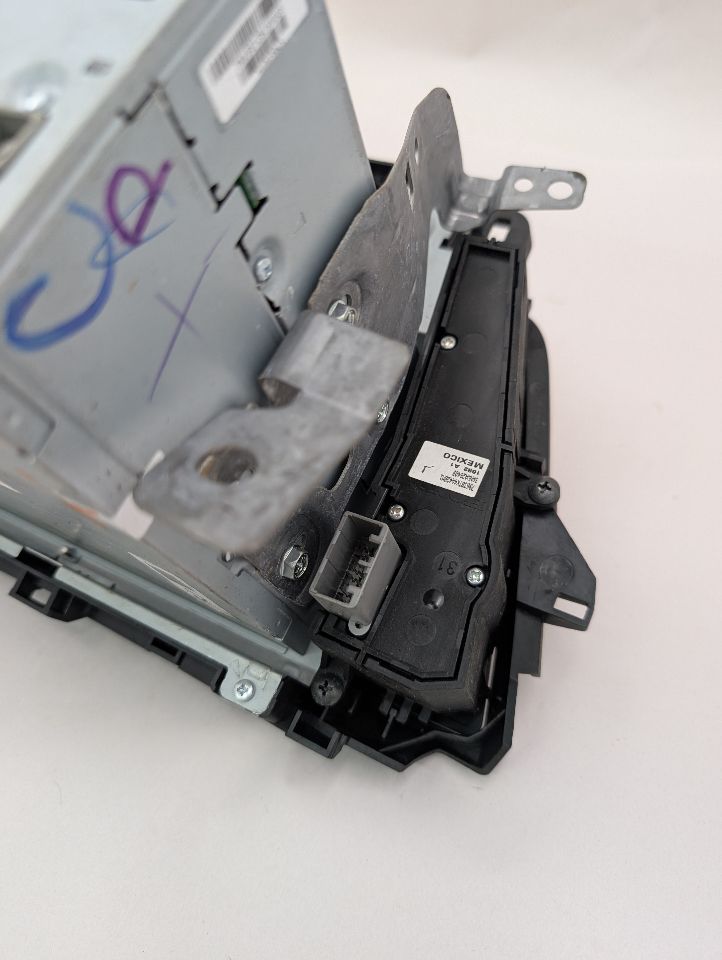 2012 ACURA TL 3.7L 6cyl Gasoline VVT Radio Audio - 362651 — photo 5