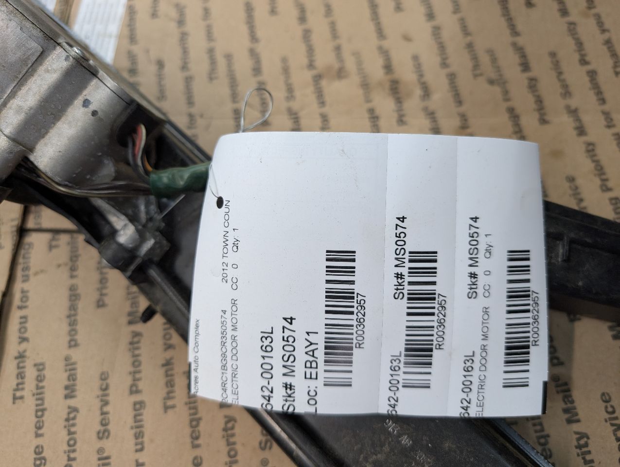 2012 CHRYSLER TOWN & COUNTRY 6 cyl Gas Flex Fuel 3.6 Left ELECTRIC DOOR MOTOR - 362957 — photo 7