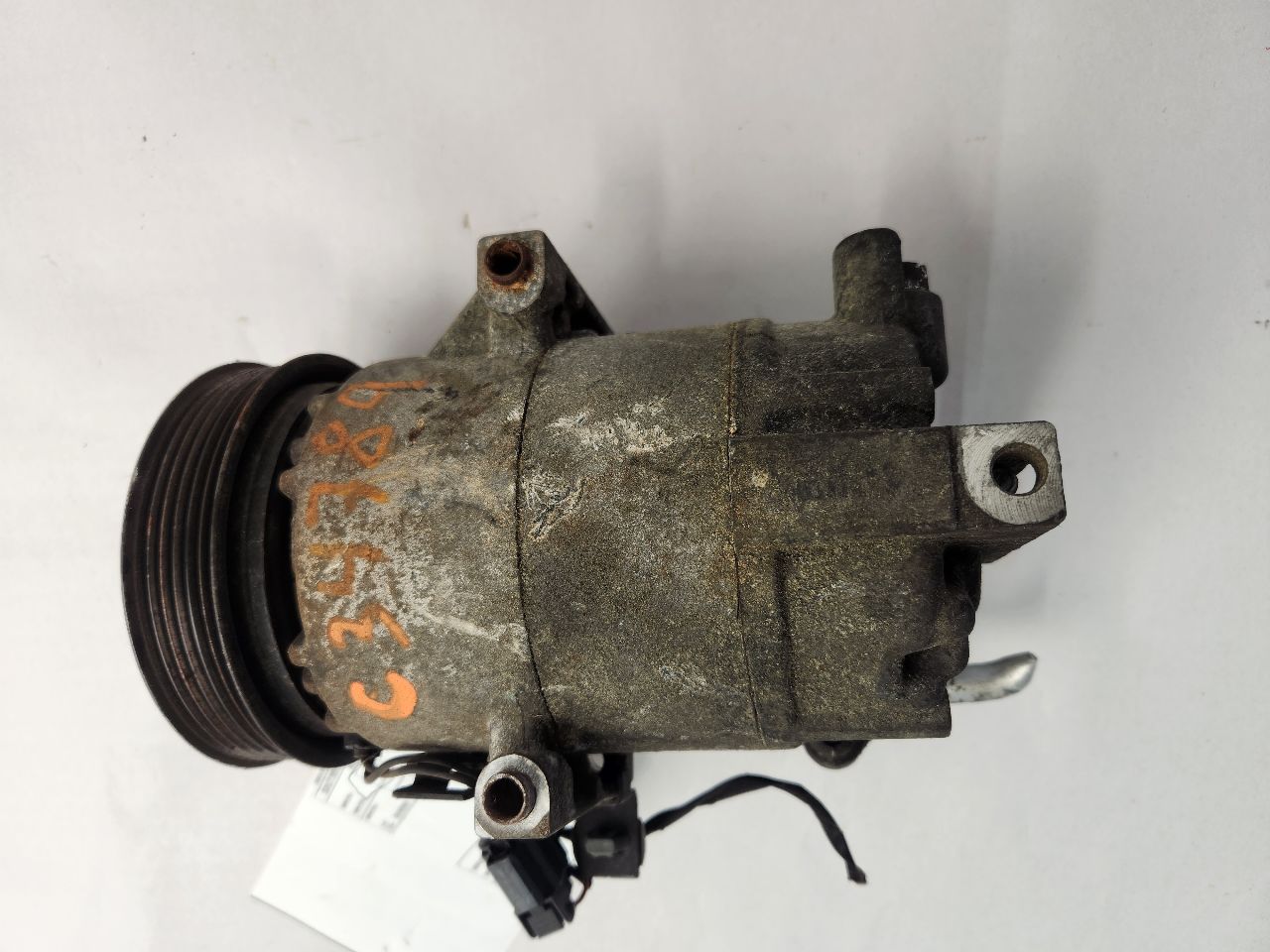 2013 HYUNDAI ELANTRA AC COMPRESSOR - 363197 — photo 4
