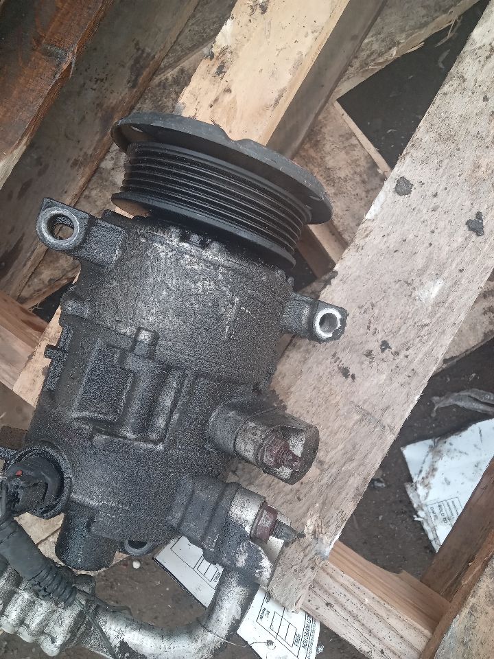 2007 JEEP COMPASS 4cyl Gasoline 2.4 AC COMPRESSOR - 363335 — photo 1