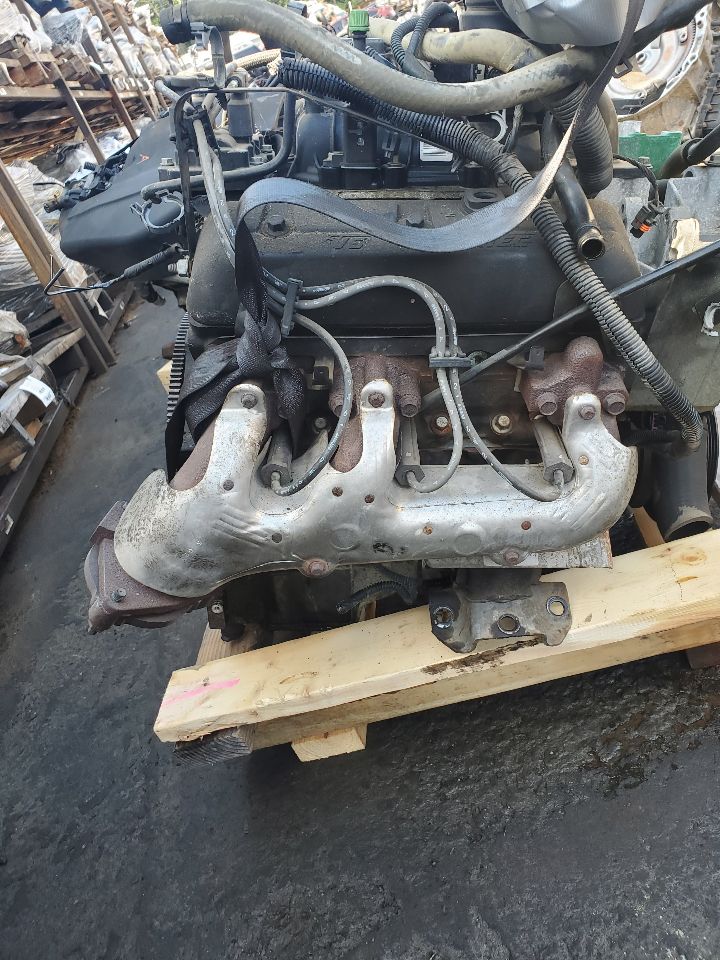 2010 CHEVROLET SILVERADO 1500 PICKUP 6cyl Gasoline 4.3 ENGINE ASSEMBLY - 363392