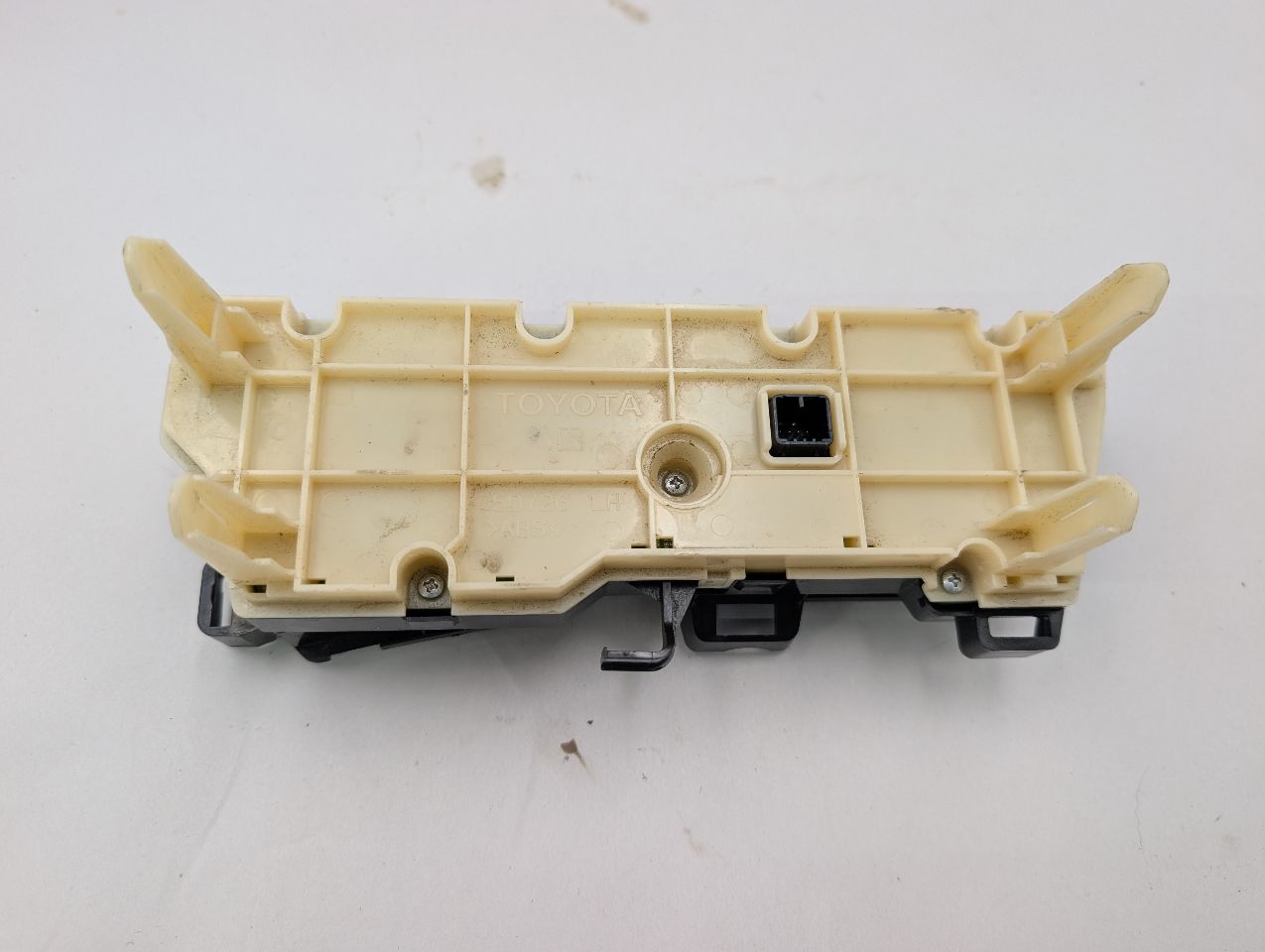 2013 TOYOTA PRIUS 4cyl Hybrid 1.8 TEMP CONTROL - 363447 — photo 2