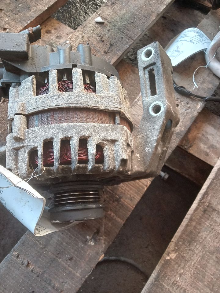 2012 FORD FOCUS 4cyl Gasoline 2.0 Flex ALTERNATOR - 363622 — photo 1