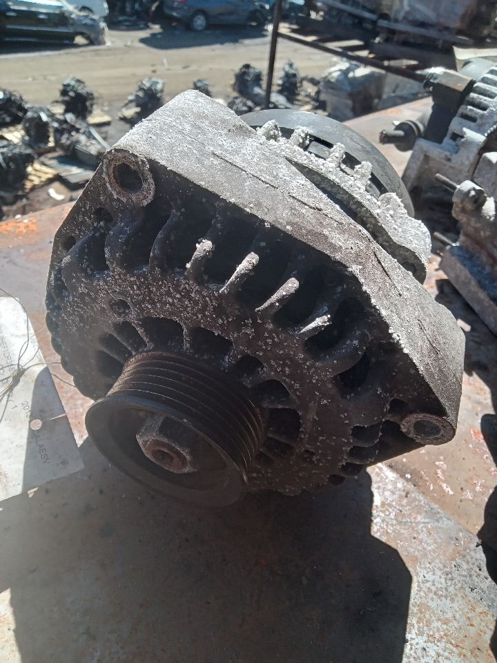 2013 CADILLAC ESCALADE ESV 8cyl Gasoline 6.2 FLEX ALTERNATOR - 363697