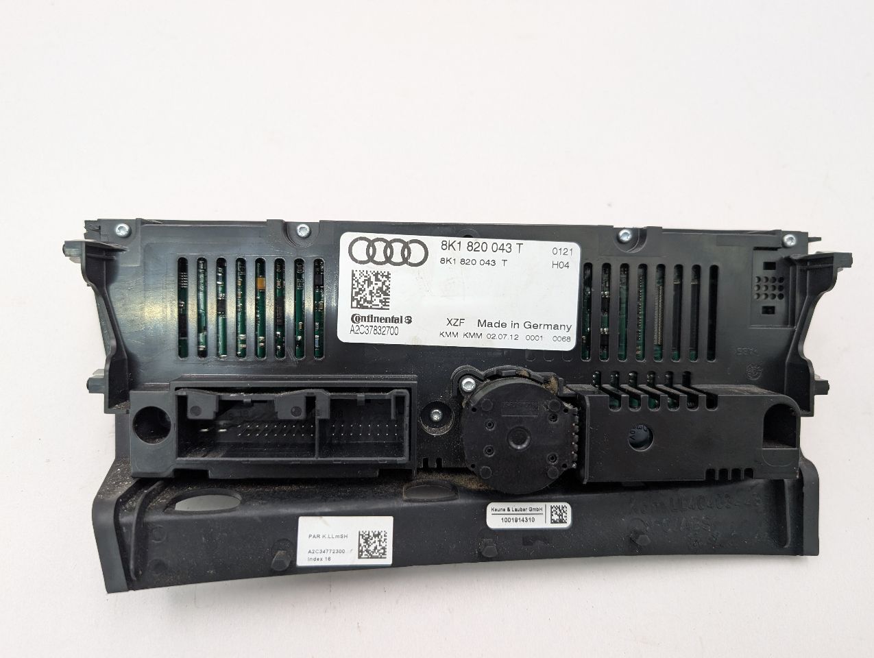 2013 AUDI A4 4cyl Gasoline Turbo 2.0 TEMP CONTROL - 363739 — photo 2