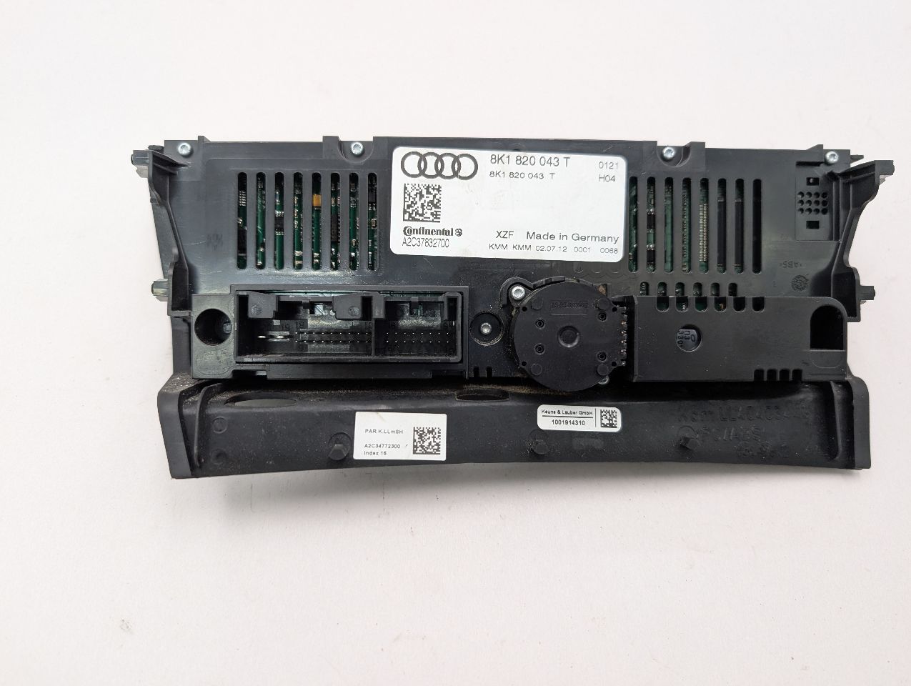 2013 AUDI A4 4cyl Gasoline Turbo 2.0 TEMP CONTROL - 363739 — photo 4