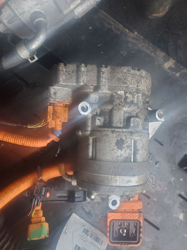 2020 HYUNDAI SONATA 2.0L 4cyl Hybrid VVT AC COMPRESSOR - 364044 — photo 4
