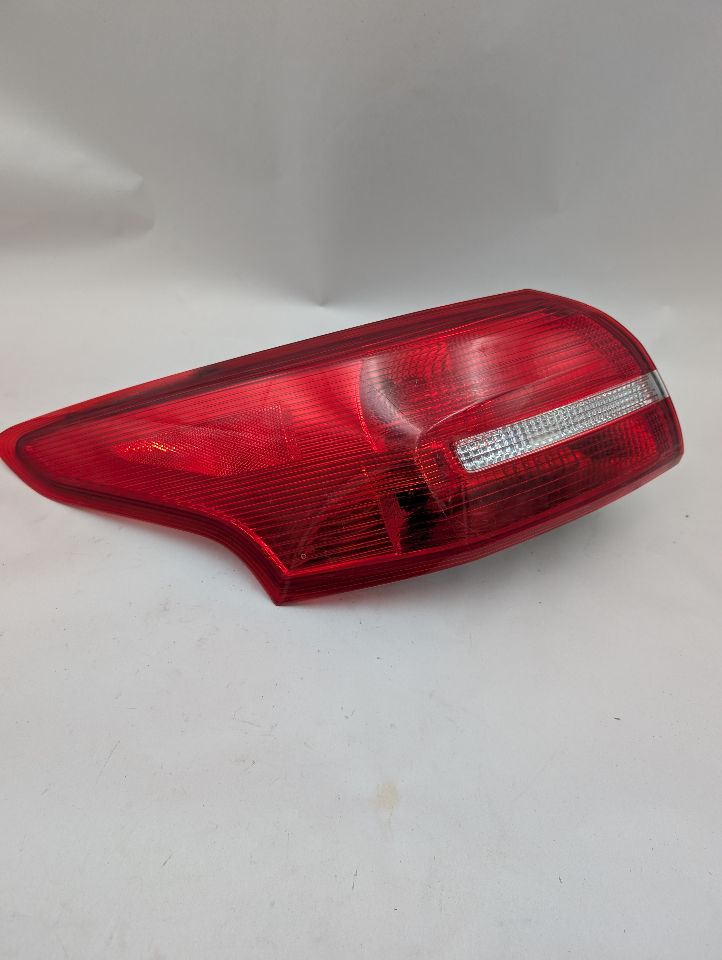 2017 FORD FOCUS 1.0L 3cyl Turbo Gasoline Left TAIL LAMP - 364190 — photo 1