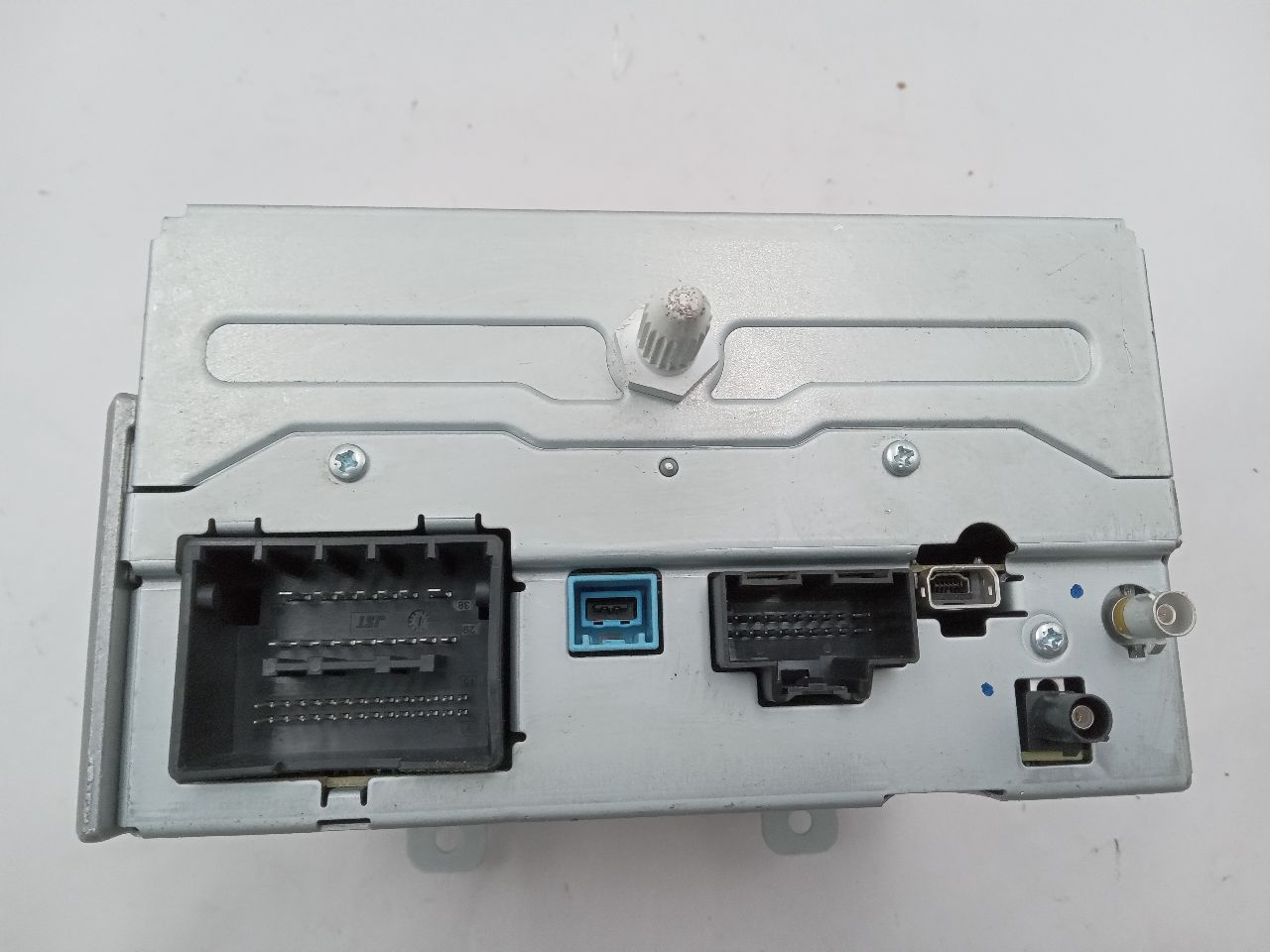 2013 BUICK VERANO 4Cyl Gas Flex Fuel 2.4 Radio Audio - 364956 — photo 5