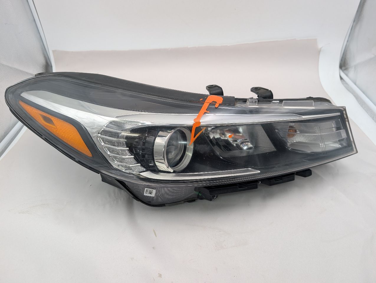 2017 KIA FORTE 2.0L 4cyl Gasoline VVT Right HEADLAMP ASSEMBLY - 365160