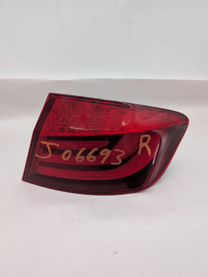 2012 BMW 528i 4cyl Gasoline Turbo 2.0 Right TAIL LAMP - 365173