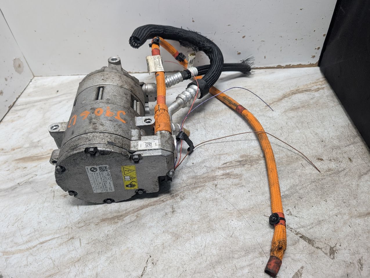 2023 MINI COOPER COOPER L cyl AC COMPRESSOR - 365187 — photo 4