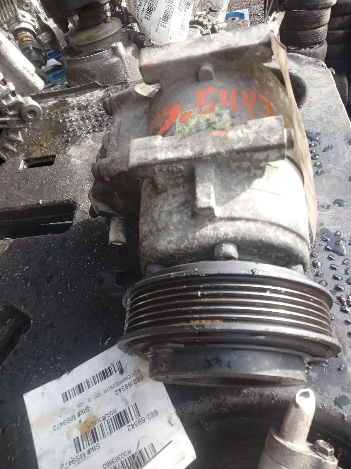 2011 FORD FIESTA 1.6L 4cyl Gasoline VVT AC COMPRESSOR - 365702 — photo 2