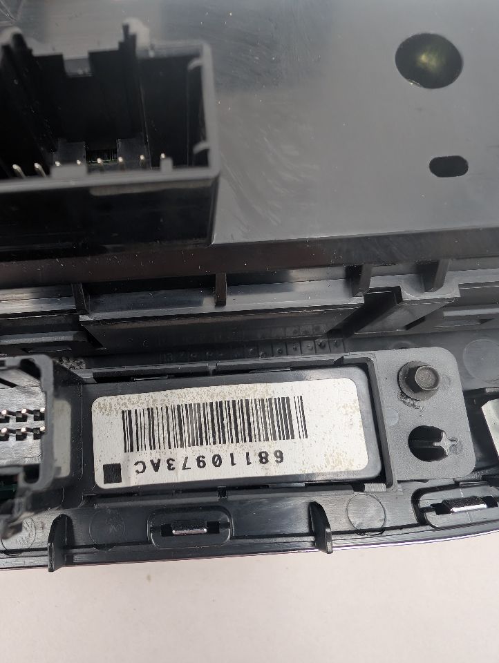 2019 DODGE CARAVAN 3.6L 6cyl VVT TEMP CONTROL - 365852 — photo 8