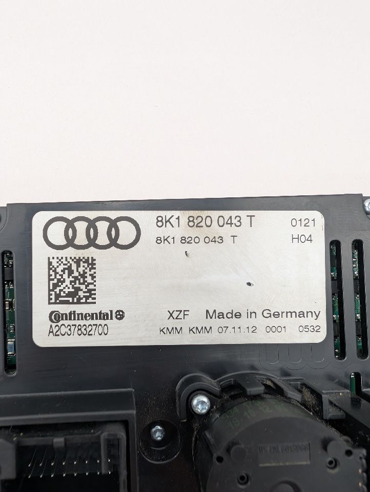 2013 AUDI A4 4cyl Gasoline Turbo 2.0 TEMP CONTROL - 365928 — photo 5