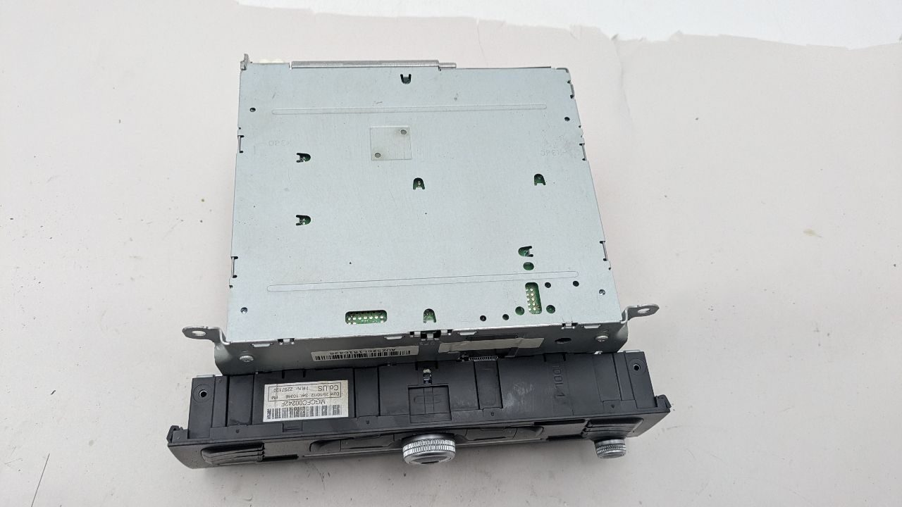 2013 AUDI A4 4cyl Gasoline Turbo 2.0 Radio Audio - 366207 — photo 3