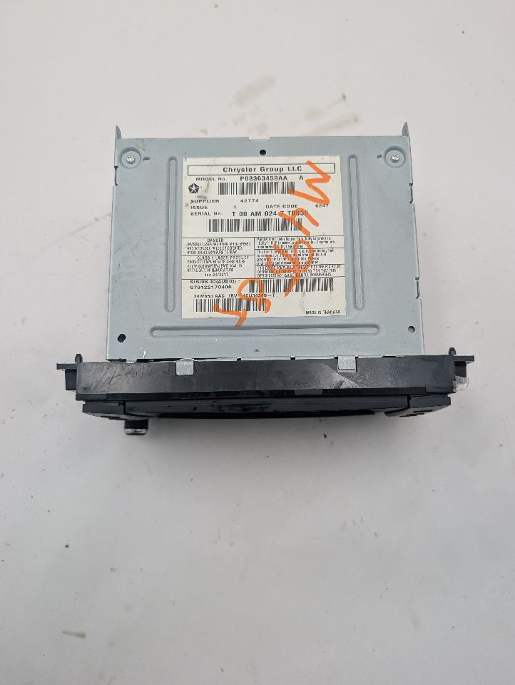 2017 DODGE CARAVAN 6 cyl Gas Flex Fuel 3.6 Radio Audio - 366542 — photo 1