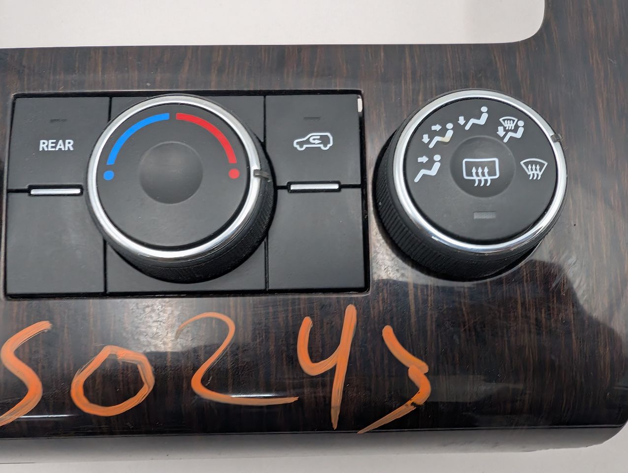 2015 CHEVROLET TRAVERSE 6cyl Gasoline 3.6 TEMP CONTROL - 366918 — photo 3