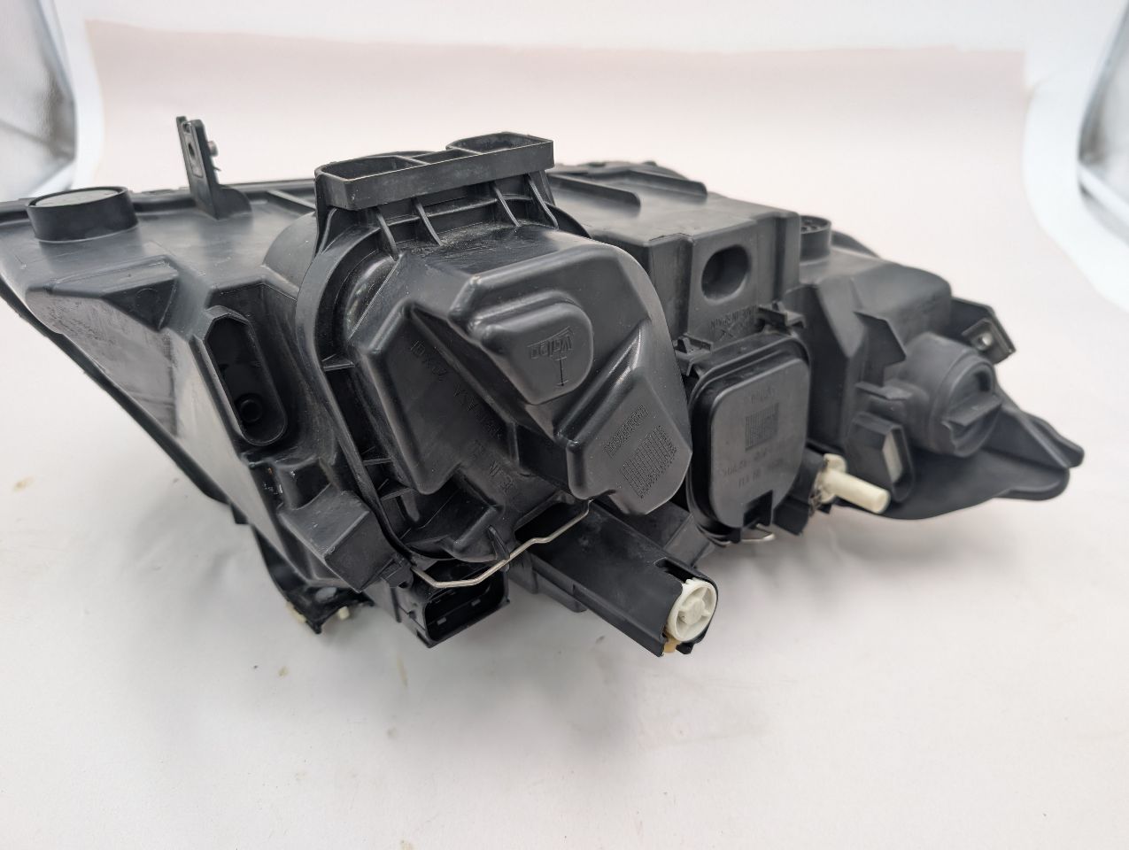 2010 BMW 328i Left HEADLAMP ASSEMBLY - 366943 — photo 4