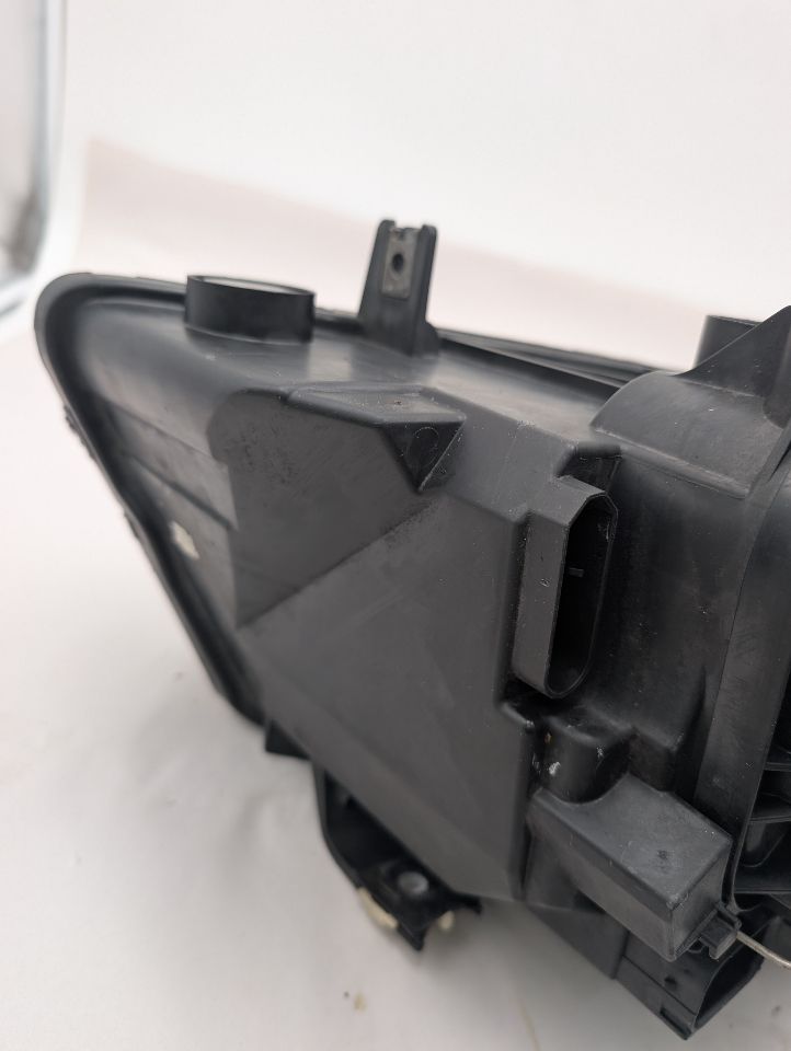 2010 BMW 328i Left HEADLAMP ASSEMBLY - 366943 — photo 7