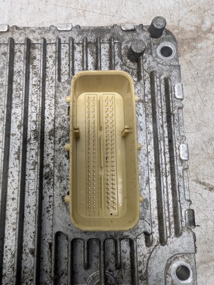 2019 DODGE CARAVAN 3.6L 6cyl VVT Eng/Motor Cont Mod - 366977 — photo 2