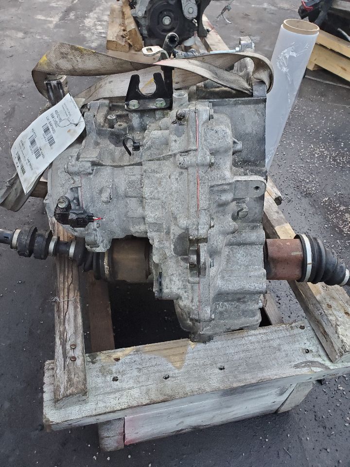 2012 NISSAN VERSA 4cyl Gasoline 1.6 DOHC Transmiss,Transaxle - 367413 — photo 1