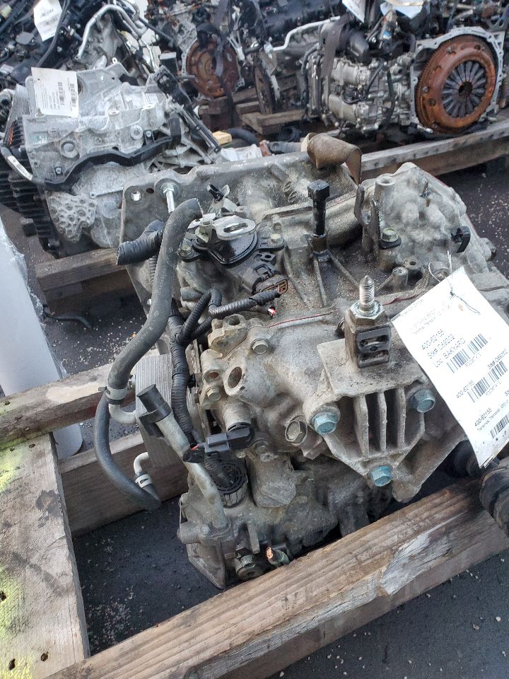 2012 NISSAN VERSA 4cyl Gasoline 1.6 DOHC Transmiss,Transaxle - 367413 — photo 2