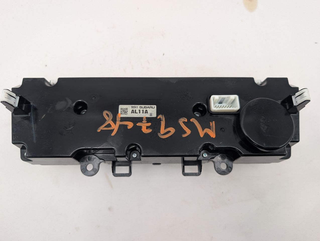 2015 SUBARU LEGACY 4cyl Gasoline 2.5 PZEV TEMP CONTROL - 367420 — photo 2