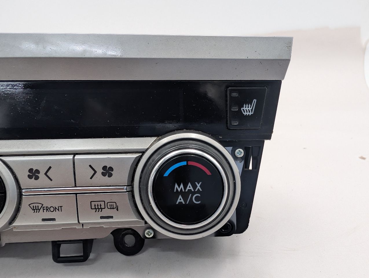 2015 SUBARU LEGACY 4cyl Gasoline 2.5 PZEV TEMP CONTROL - 367420 — photo 3