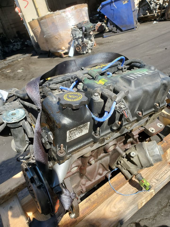 2006 MINI COOPER COOPER 4cyl Gasoline 1.6 ENGINE ASSEMBLY - 367537 — photo 3