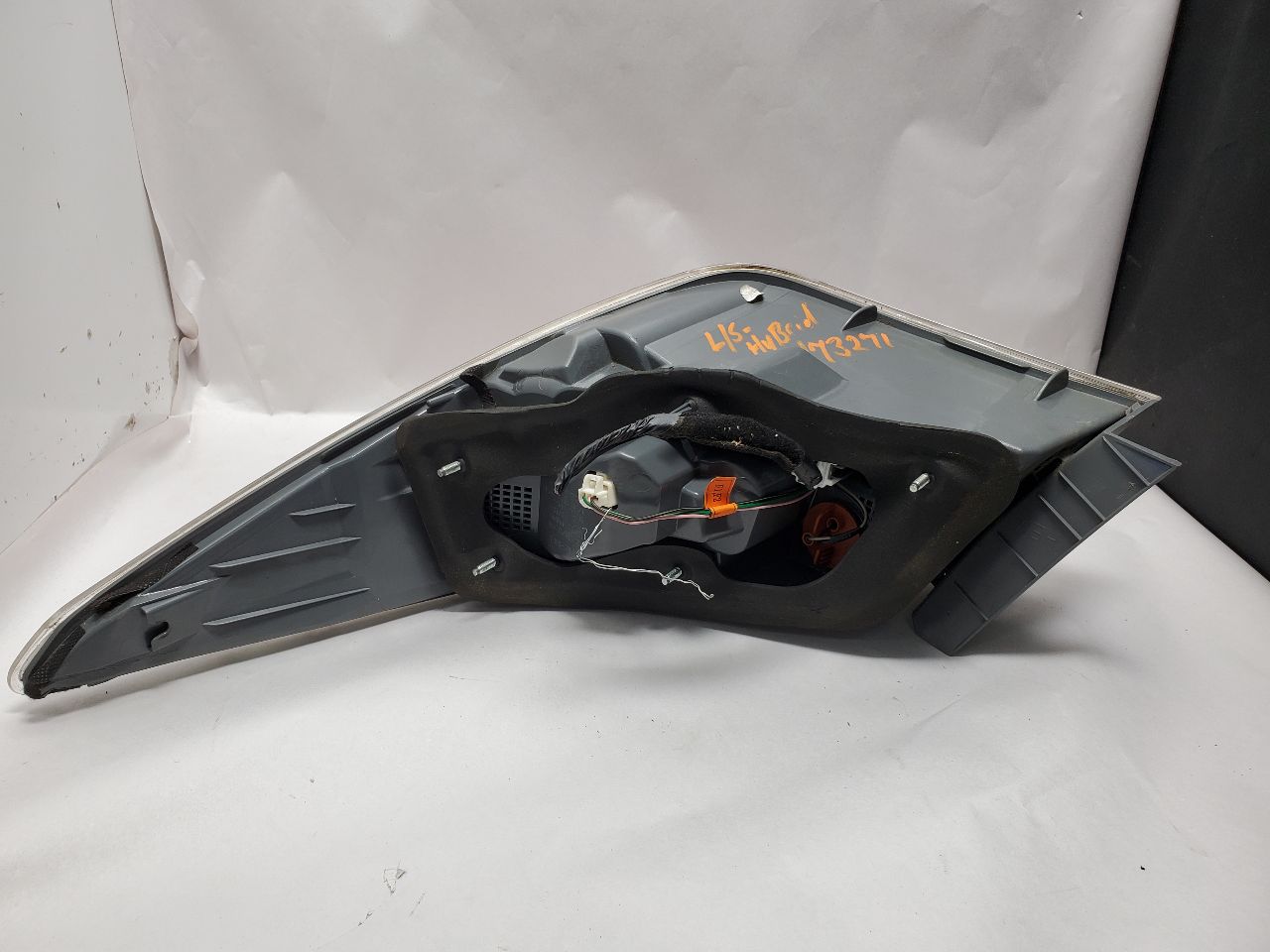 2013 HYUNDAI SONATA 4cyl Hybrid 2.4 Left TAIL LAMP - 367559 — photo 1