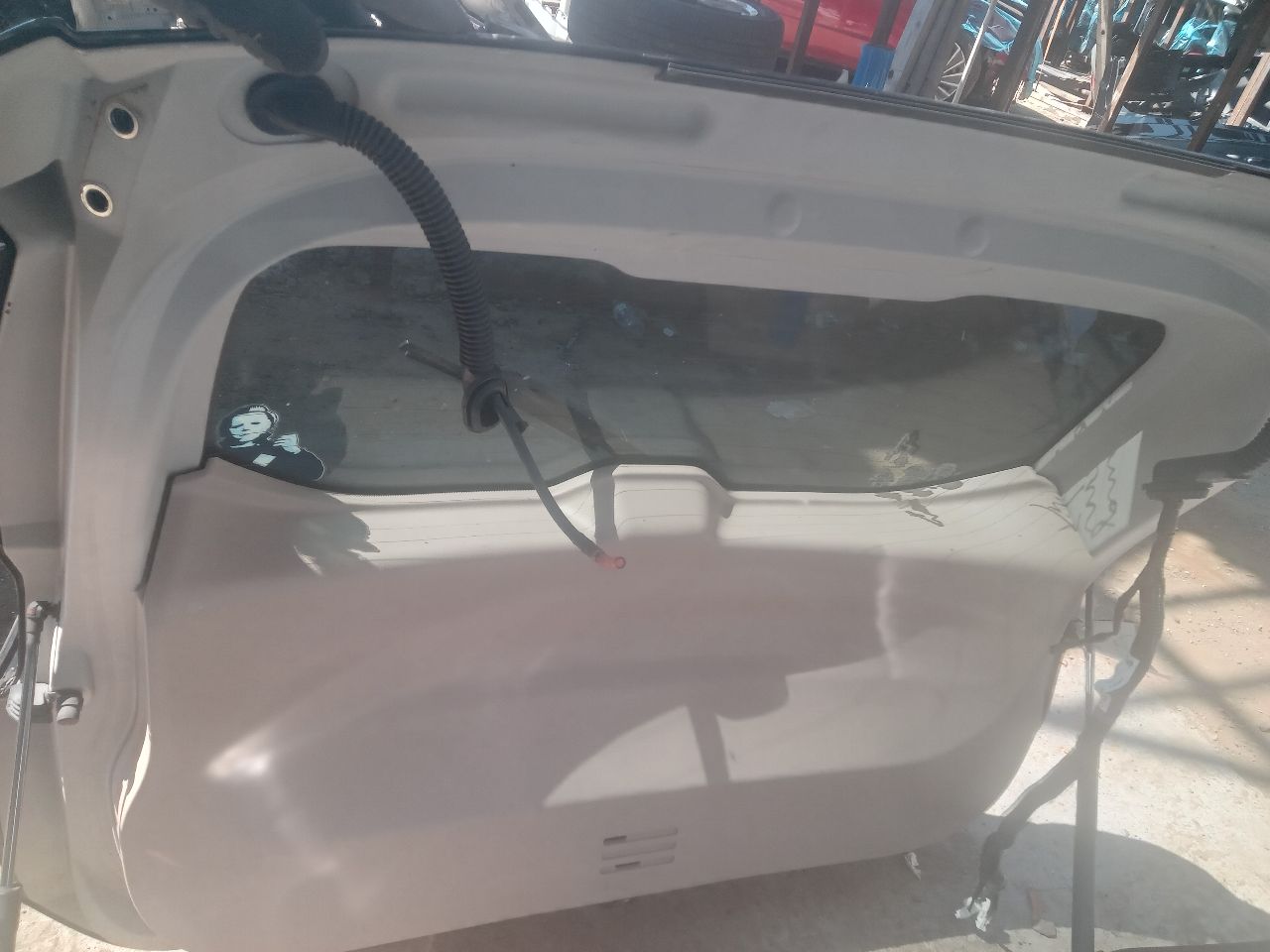 2017 NISSAN ROGUE 2.5L 4cyl Gasoline VVT Decklid  Tailgate - 367599 — photo 6