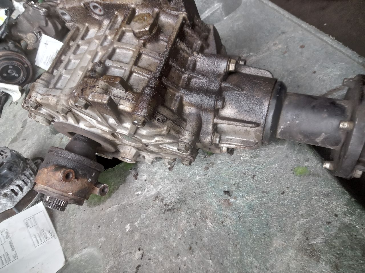 2007 HYUNDAI SANTA FE 6cyl Gasoline 3.3 TRANSFER CASE ASSY - 367611 — photo 3