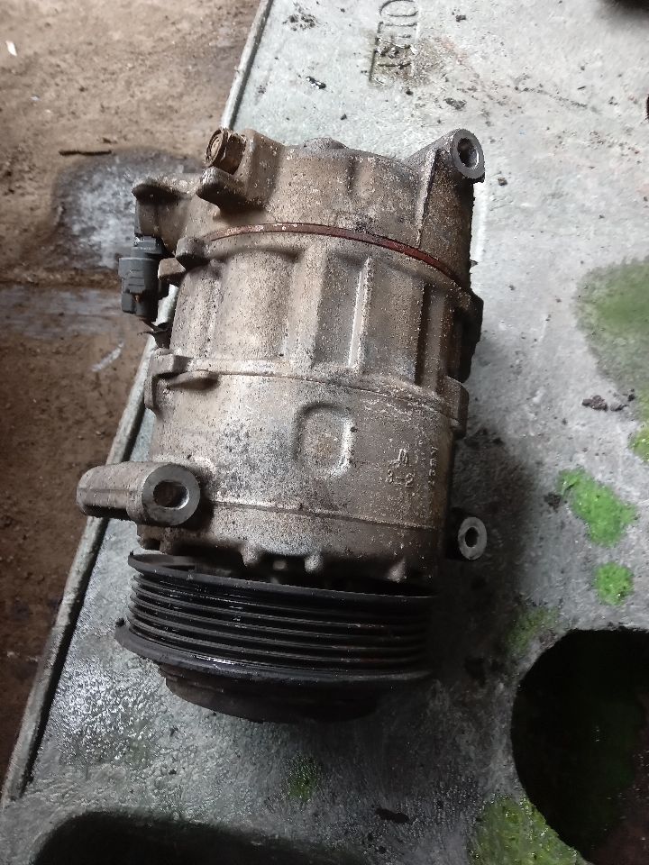 2016 JEEP CHEROKEE 6cyl gas flex fuel 3.2 AC COMPRESSOR - 367658 — photo 1