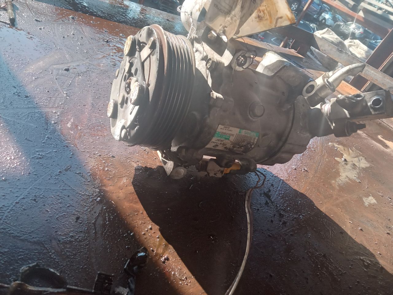 2013 MINI COOPER COUNTRYMAN 4cyl Gasoline 1.6 AC COMPRESSOR - 367684 — photo 2