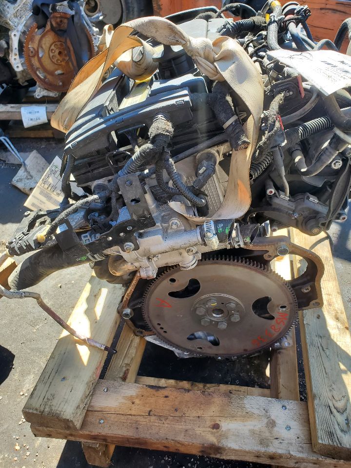 2016 CHEVROLET CRUZE 4cyl Gasoline 1.8 ENGINE ASSEMBLY - 367920 — photo 4