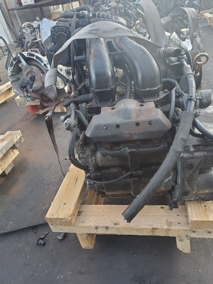 2012 SUBARU FORESTER 4cyl Gasoline 2.5 PZEV ENGINE ASSEMBLY - 368044 — photo 1