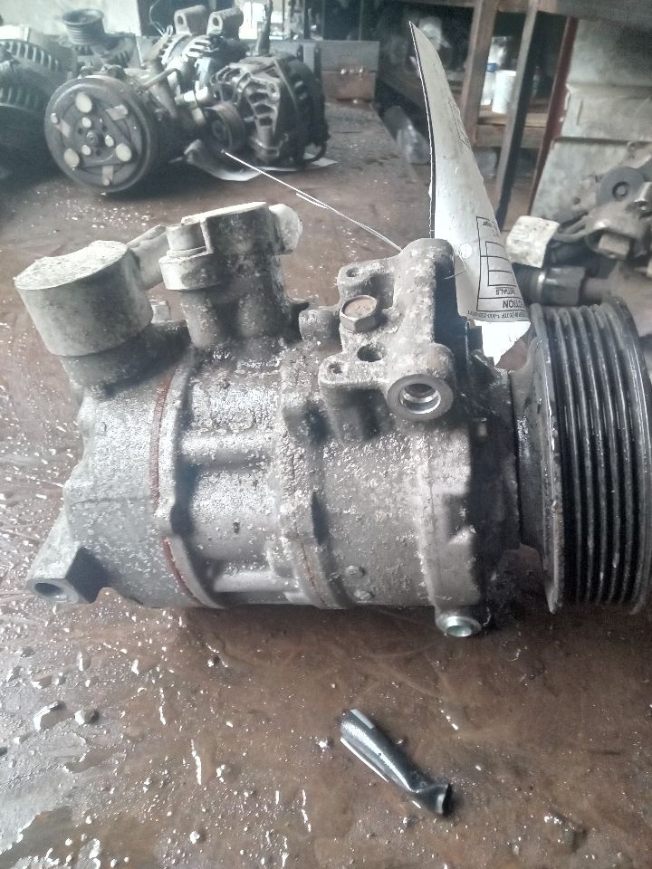 2013 AUDI A4 4cyl Gasoline Turbo 2.0 AC COMPRESSOR - 368078