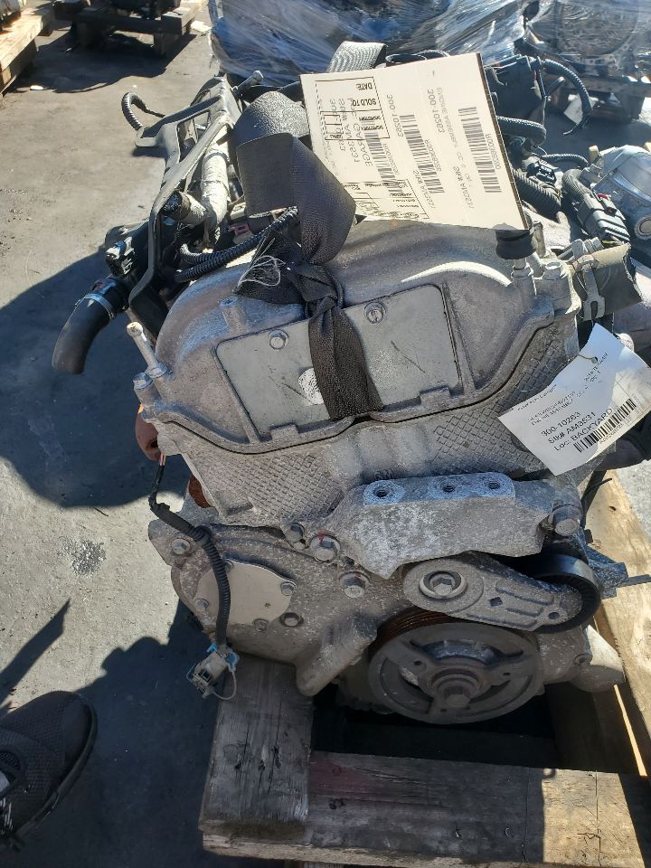 2015 GMC TERRAIN 4cyl Gasoline 2.4 ENGINE ASSEMBLY - 368280 — photo 4