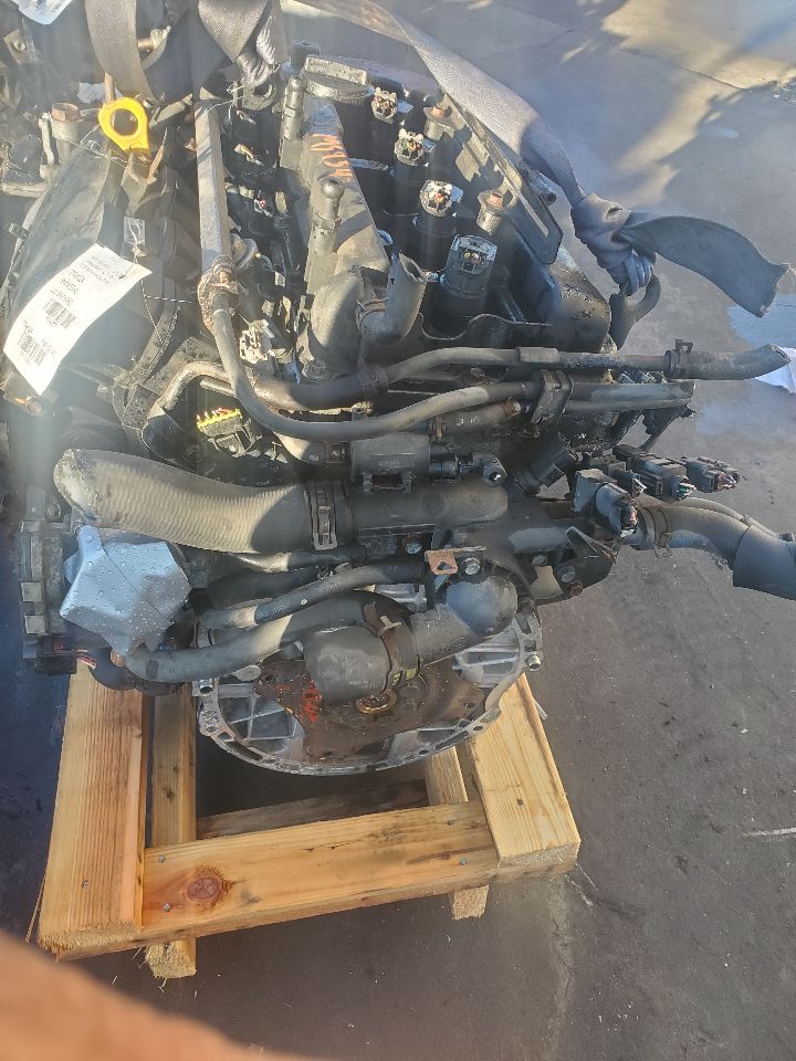 2013 KIA SORENTO 4cyl Gasoline 2.4 ENGINE ASSEMBLY - 368339 — photo 4