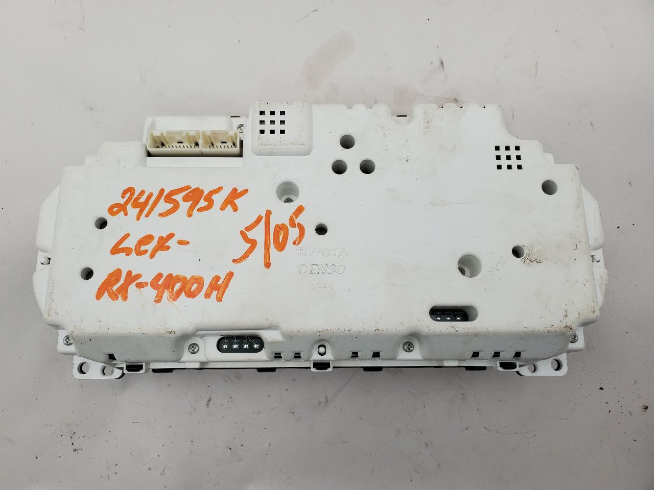 2006 LEXUS RX400H Speedo Head/Cluster - 368449 — photo 4