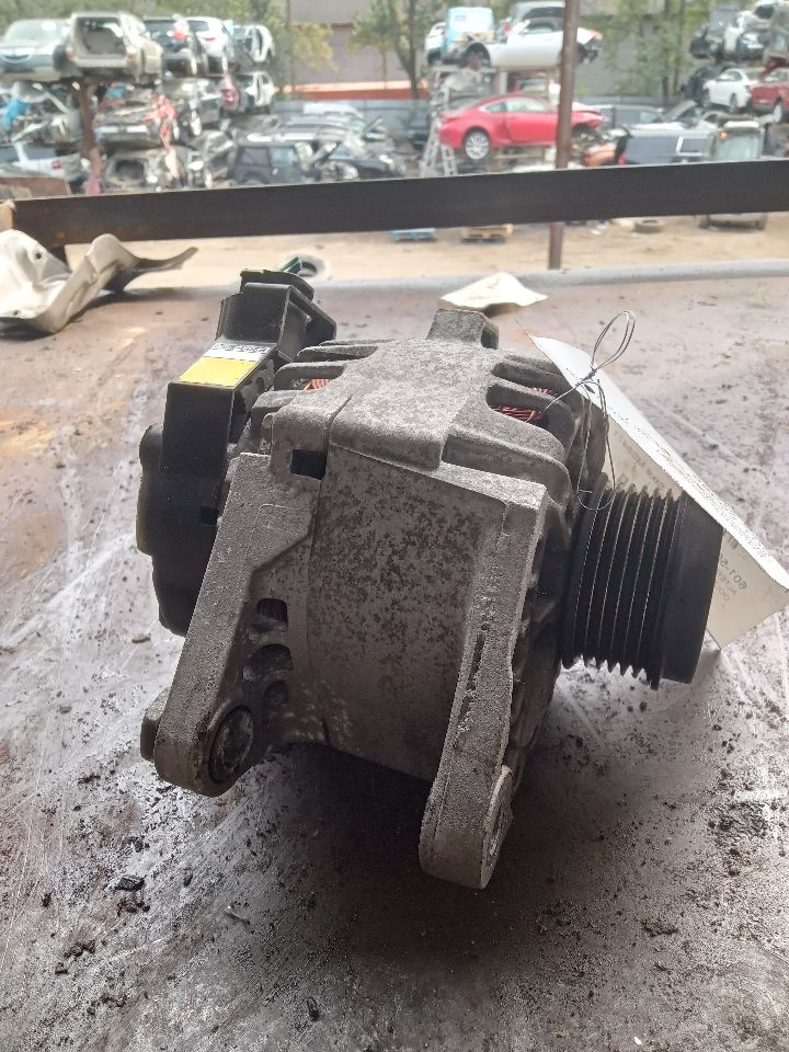 2012 HYUNDAI ELANTRA 4cyl Gasoline 1.8 ALTERNATOR - 368478 — photo 2